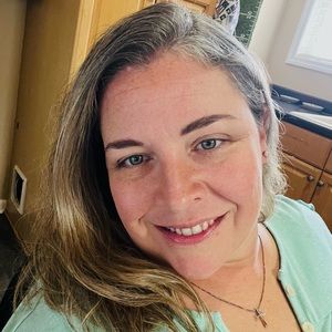 Meet your Posher, Courtney